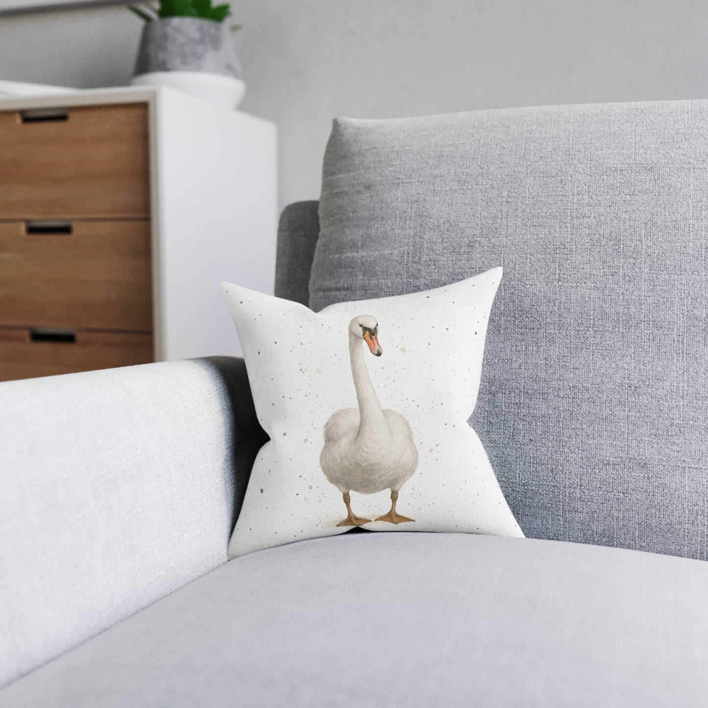 Evie the Swan Cushion